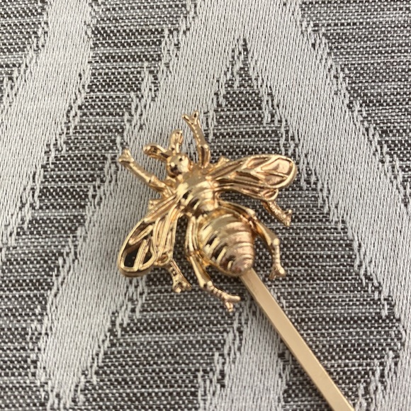 Hair Pin Gold Bee NWT Bumble Bee Single Hair Pin - Picture 2 of 3